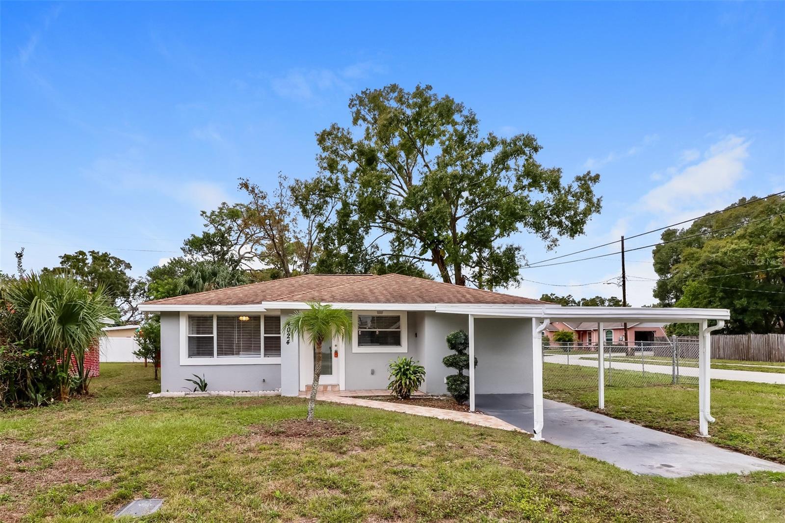 4024 W Arch St Property Photo