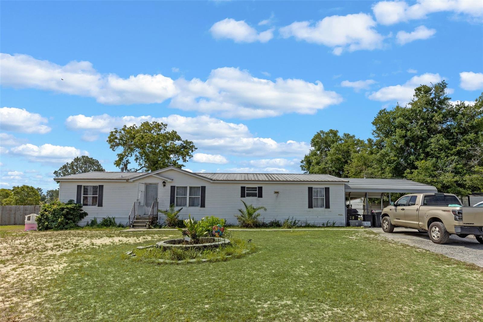 3870 Ne 47 St Property Photo