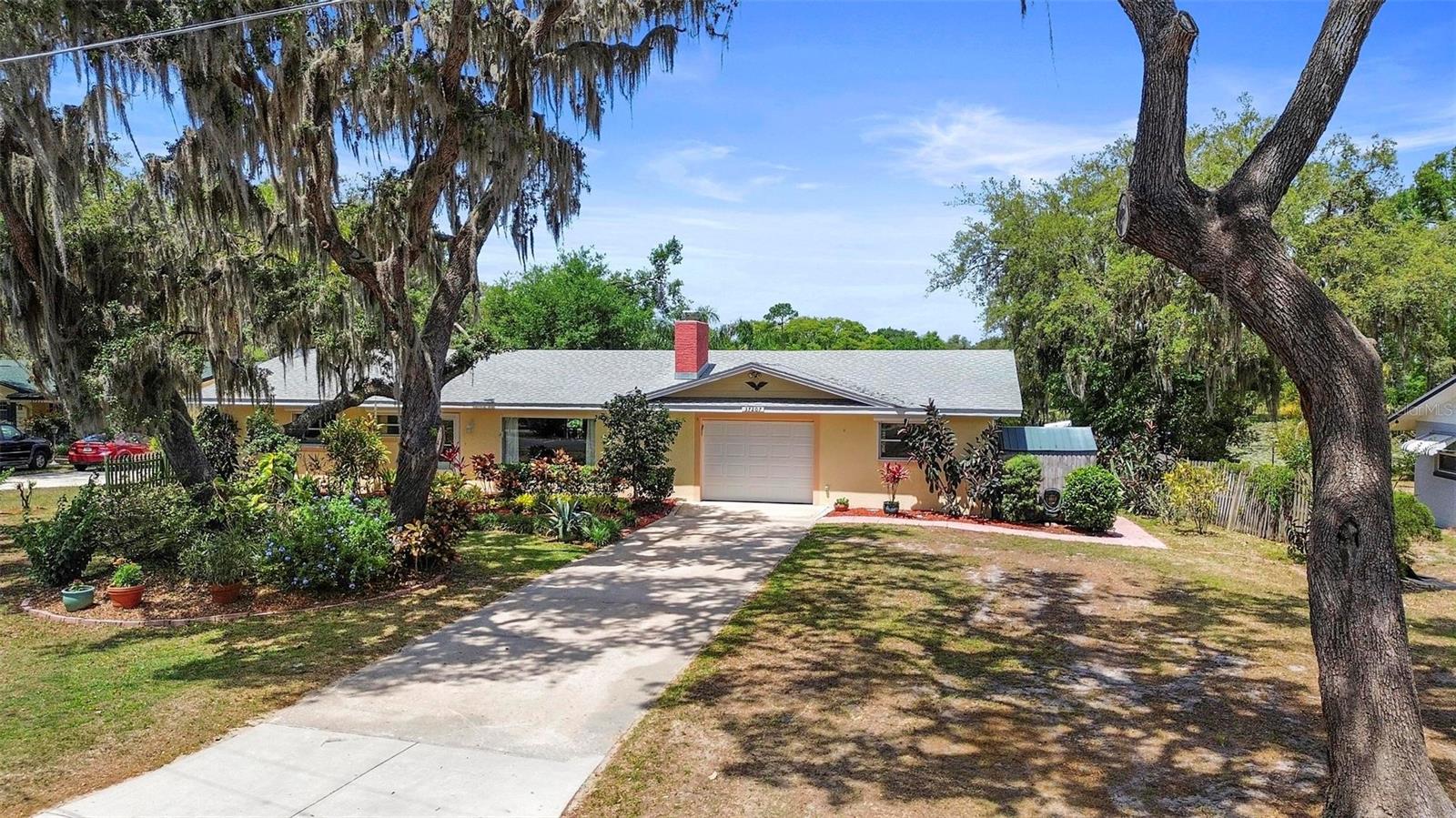 37207 Oak Ln Property Photo