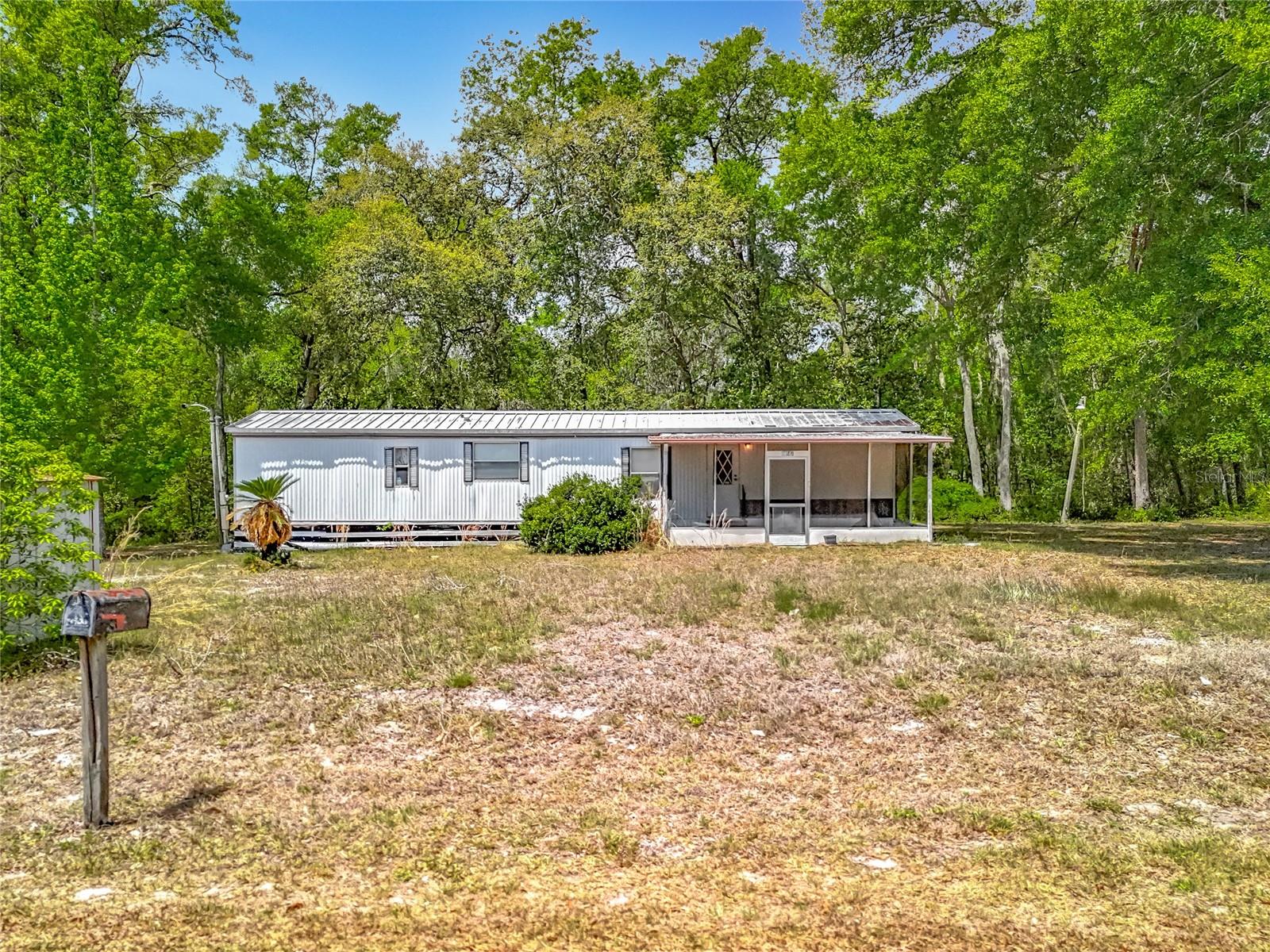 47611 Hibiscus Rd Property Photo