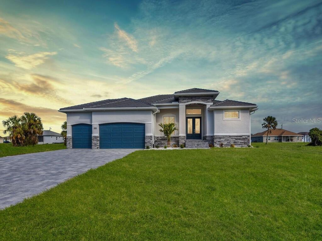 211 Rotonda Blvd S Property Photo
