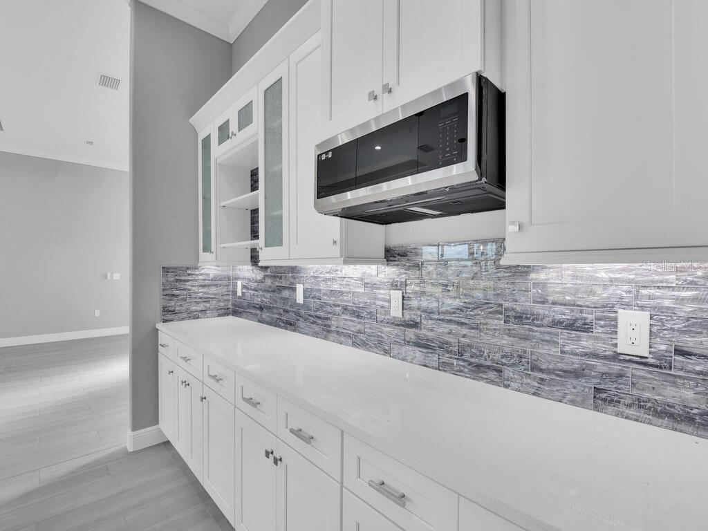 193 Rotonda Blvd S Property Photo 13