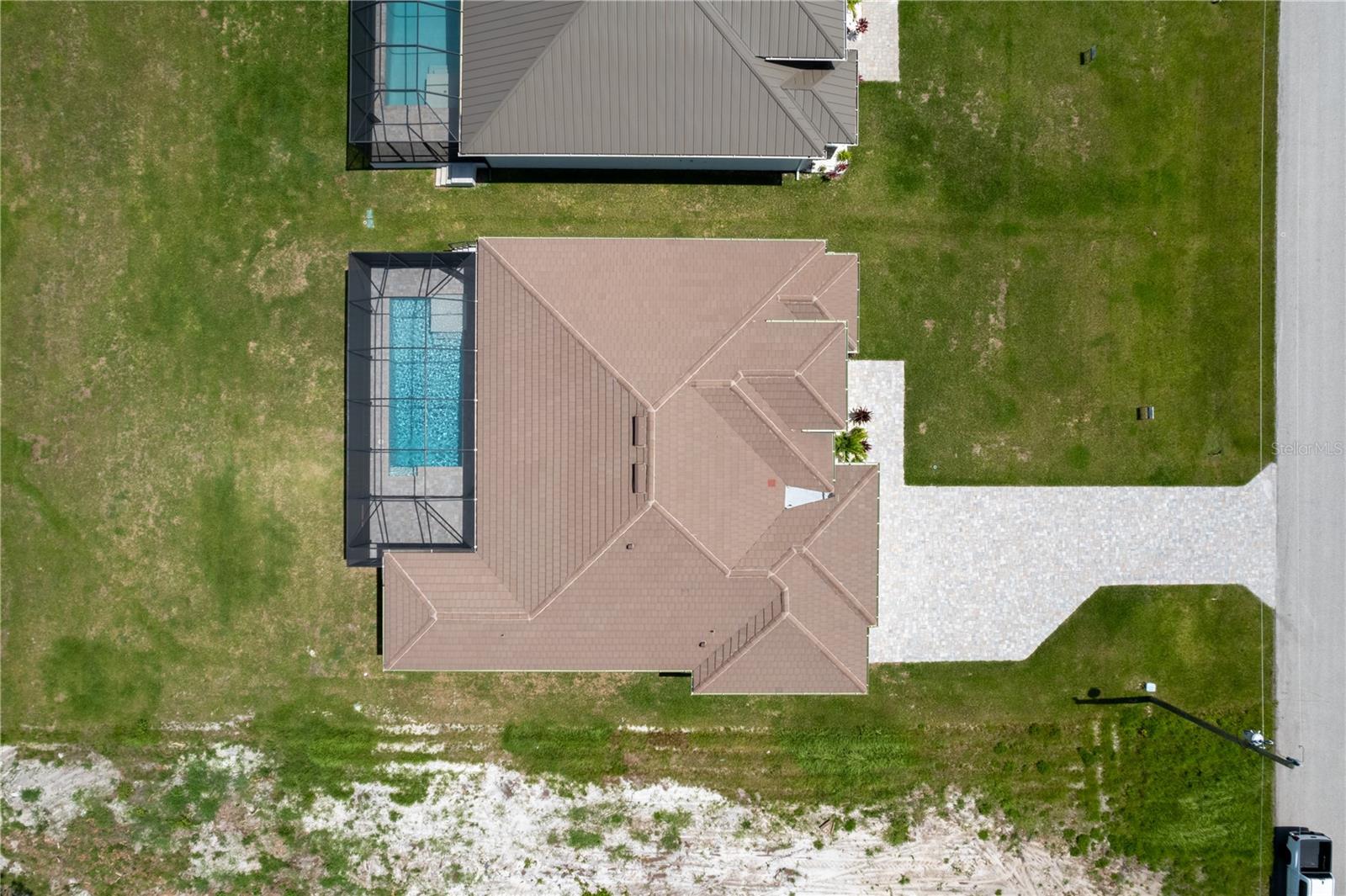 O6302059 Property Photo 4