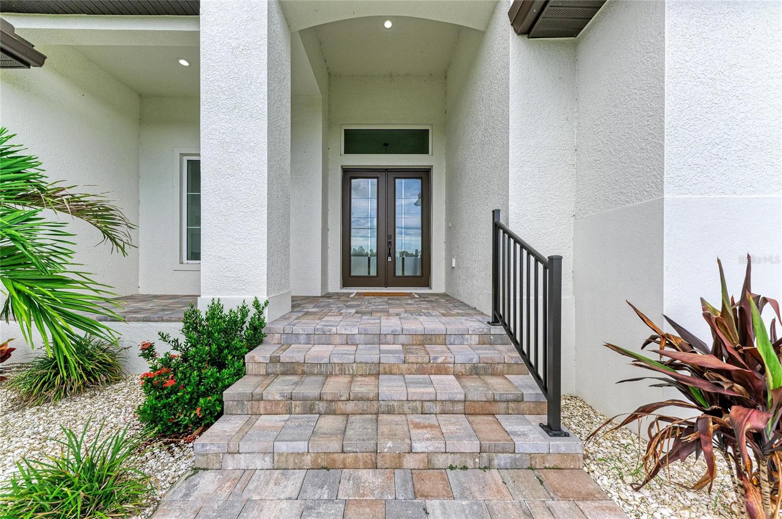 O6302059 Property Photo 4