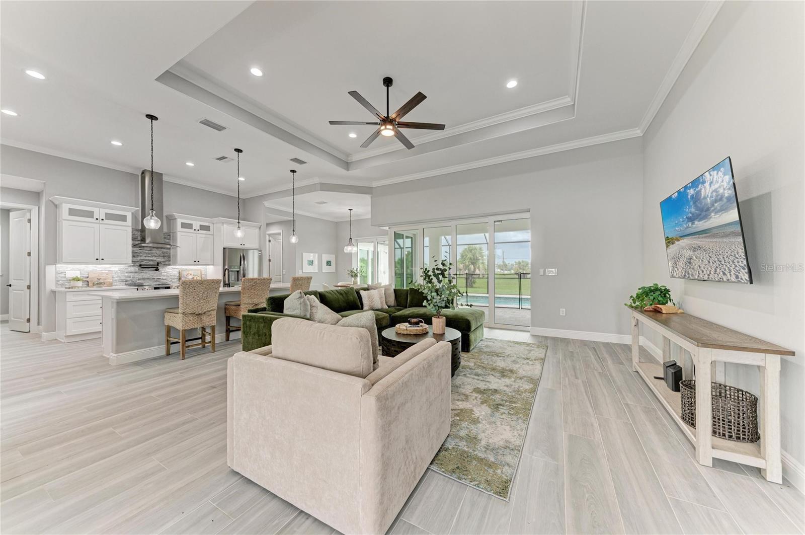 O6302059 Property Photo 6