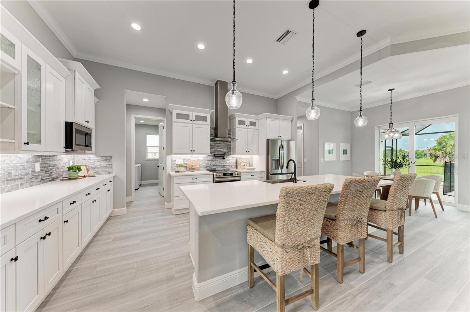 O6302059 Property Photo 10
