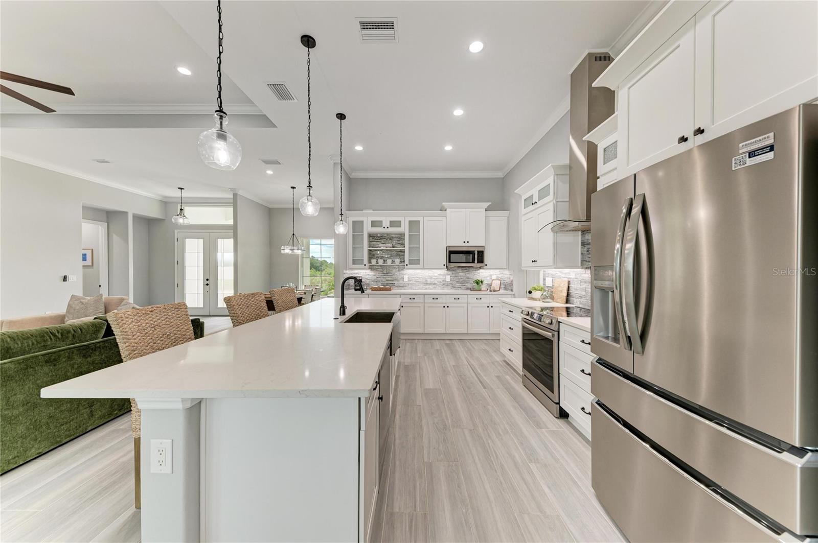 O6302059 Property Photo 12