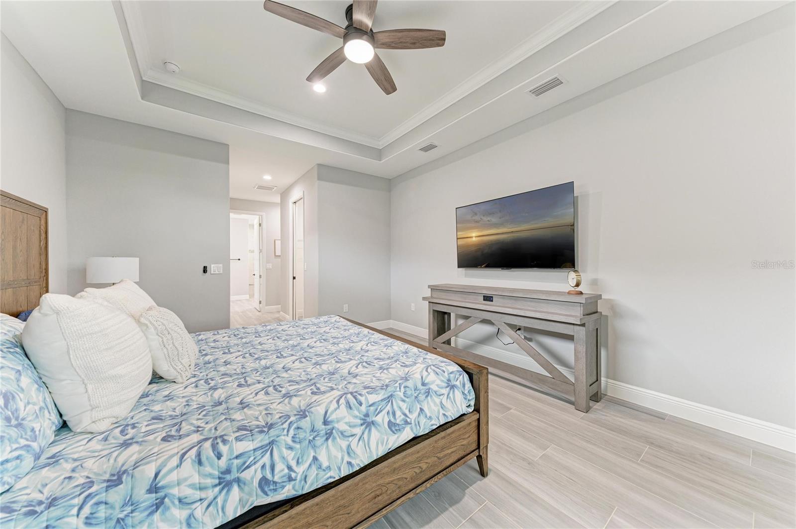 O6302059 Property Photo 24