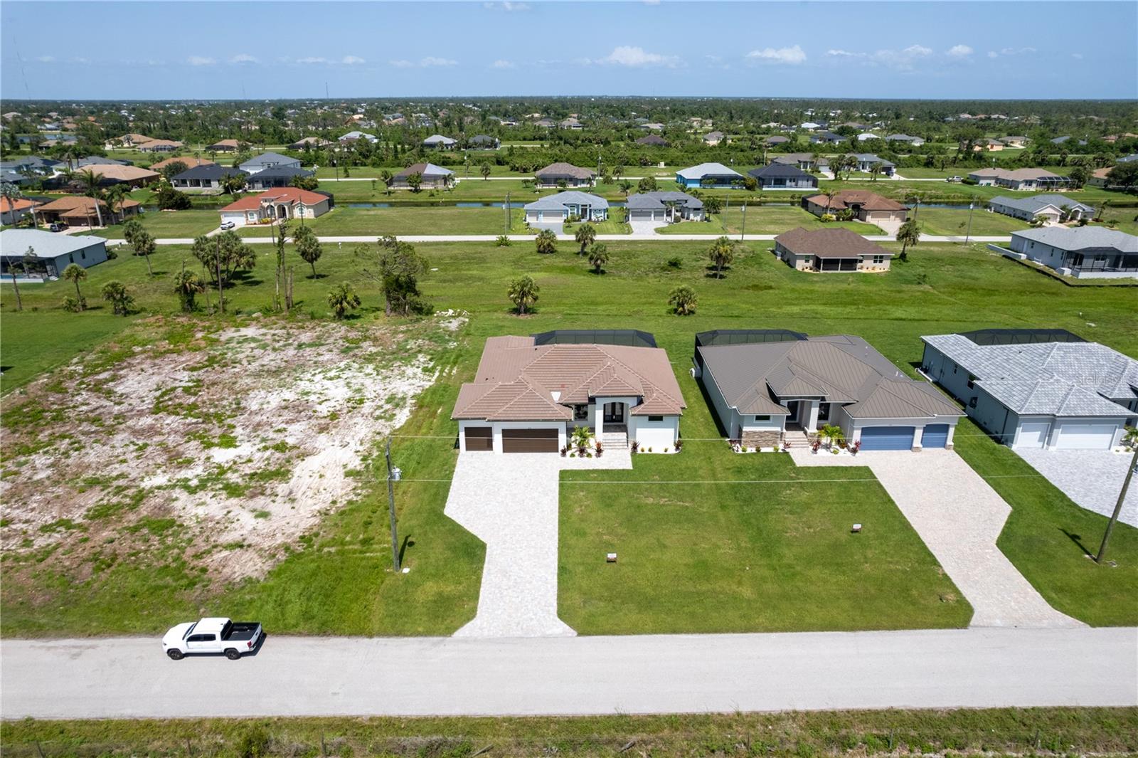 O6302059 Property Photo 33