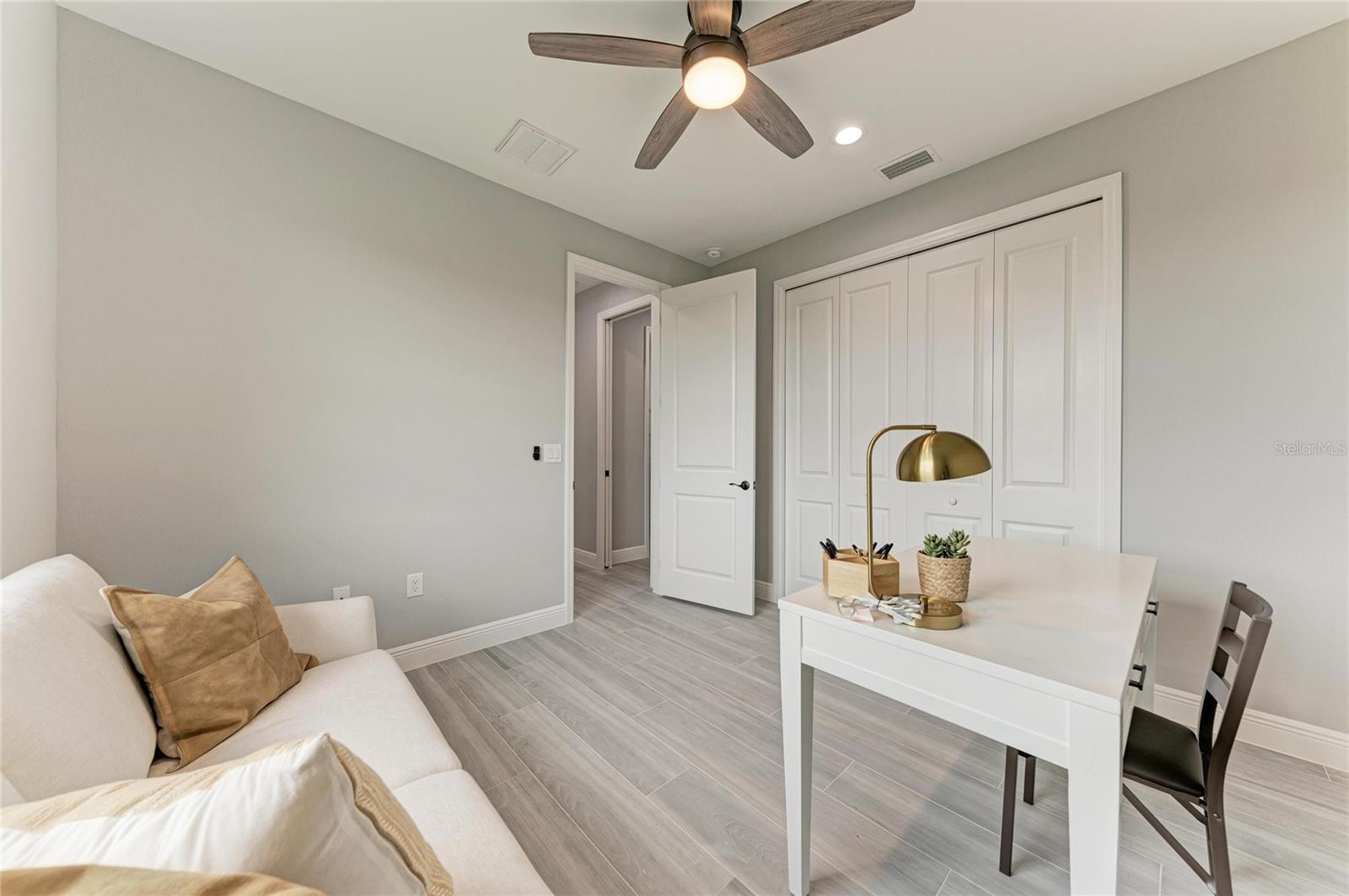 O6302059 Property Photo 35