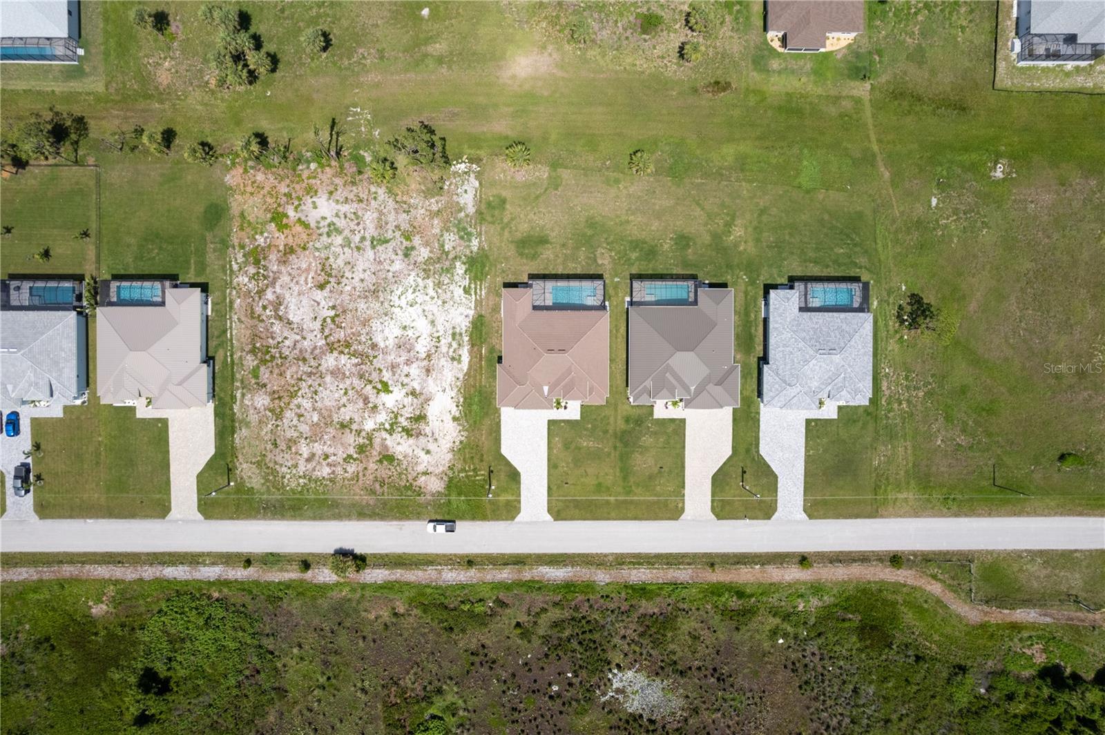 O6302059 Property Photo 36