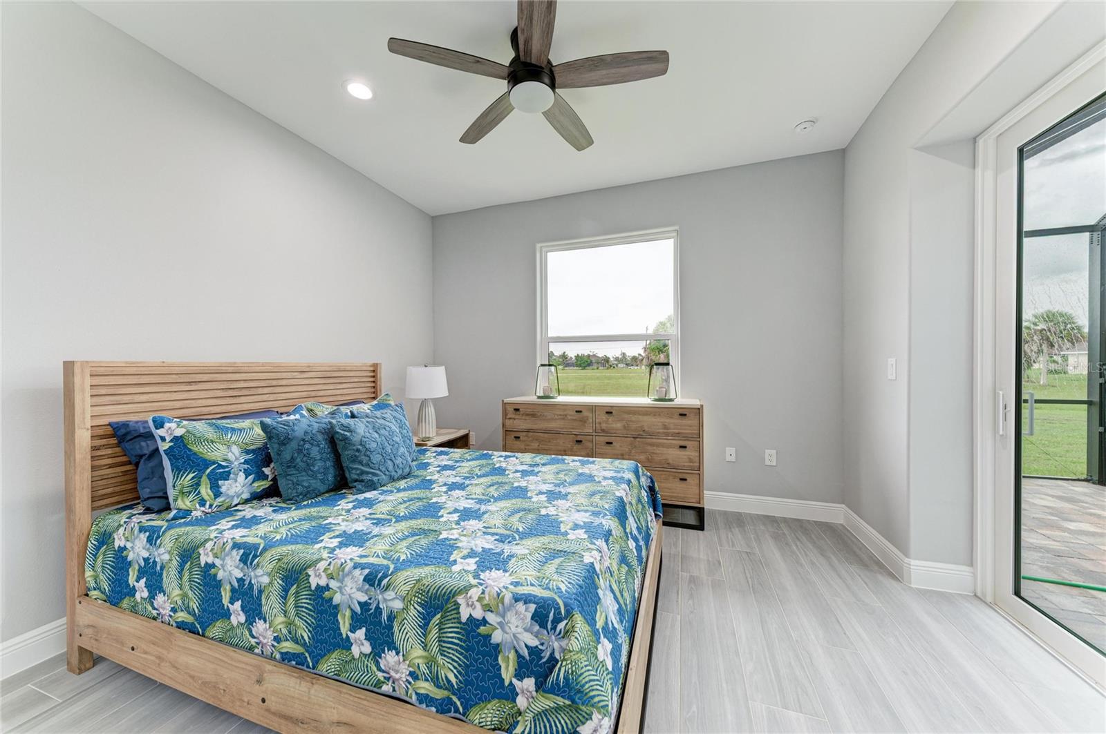 O6302059 Property Photo 36