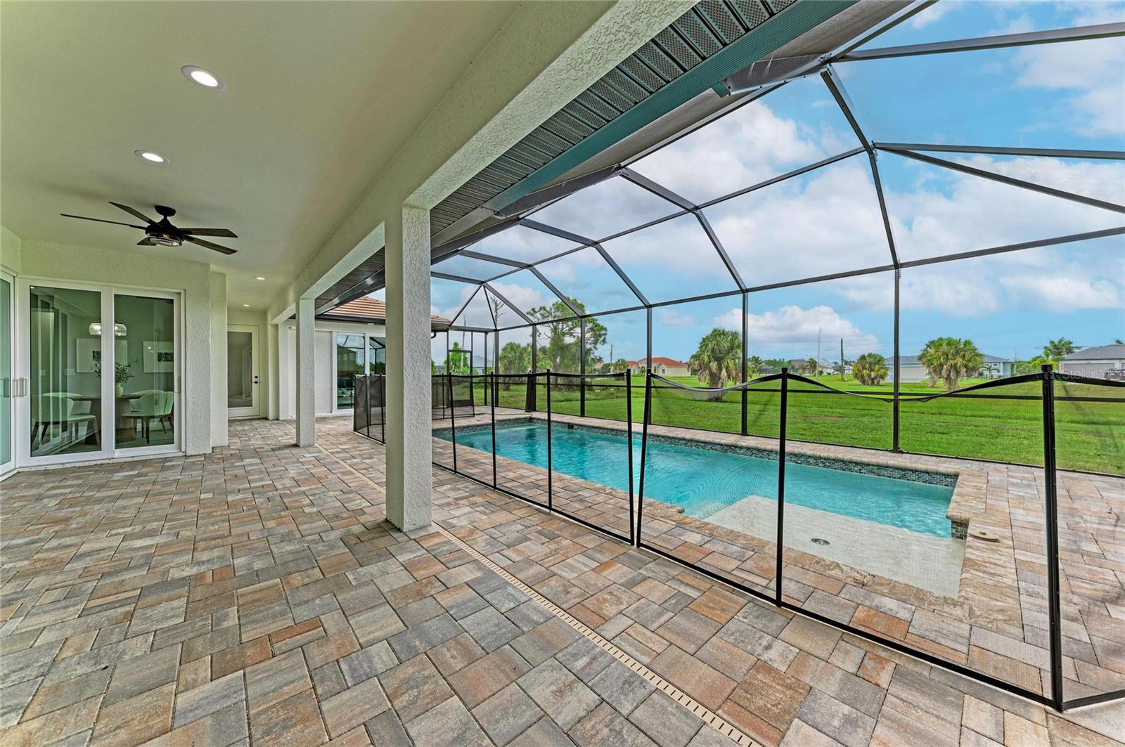 O6302059 Property Photo 46