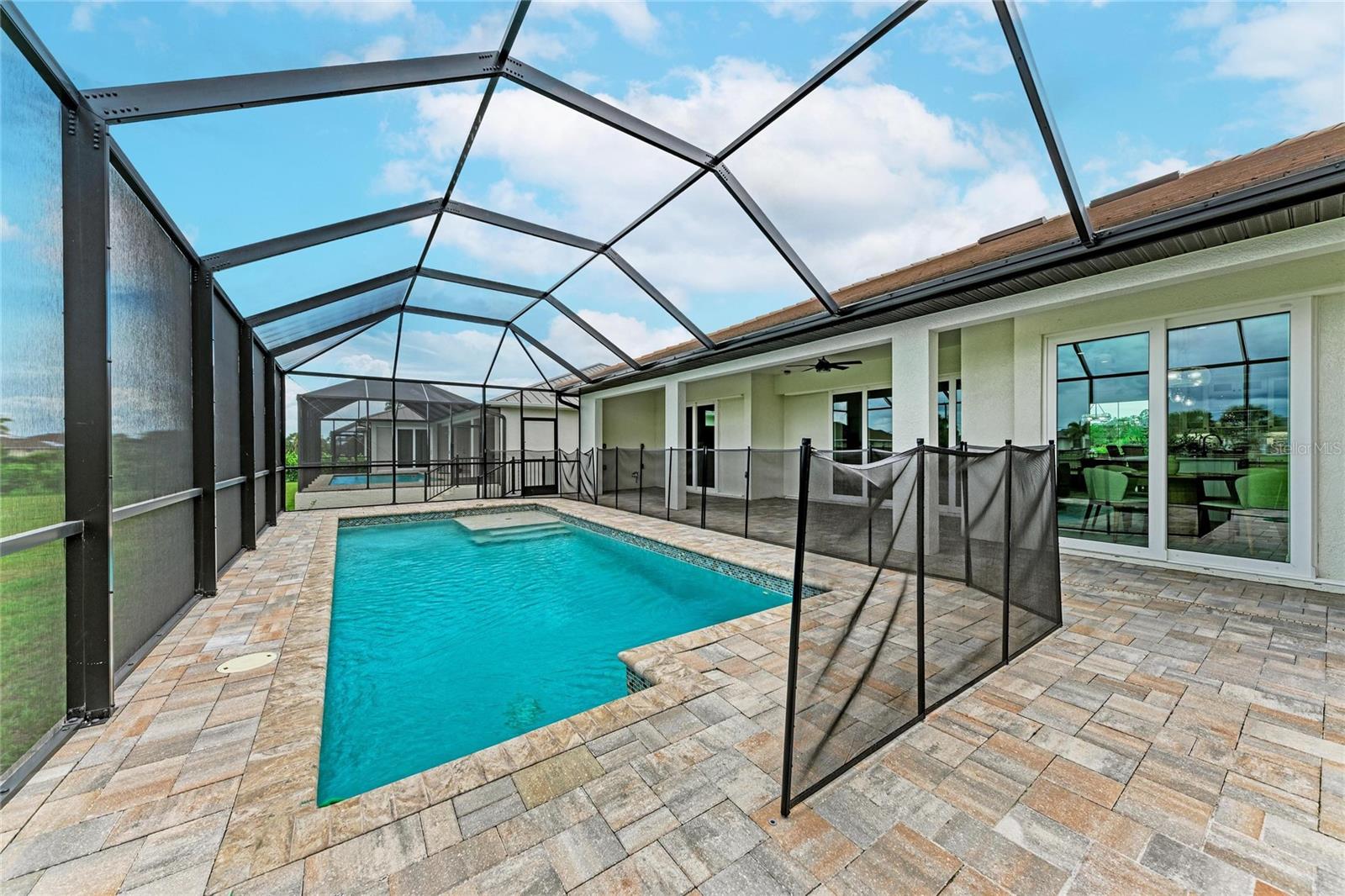 O6302059 Property Photo 50