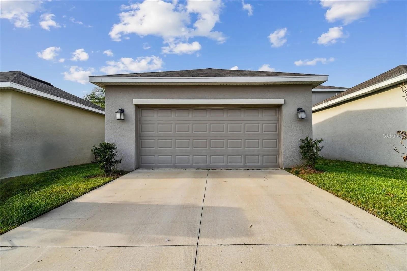 15210 Chapter Way Property Photo 1