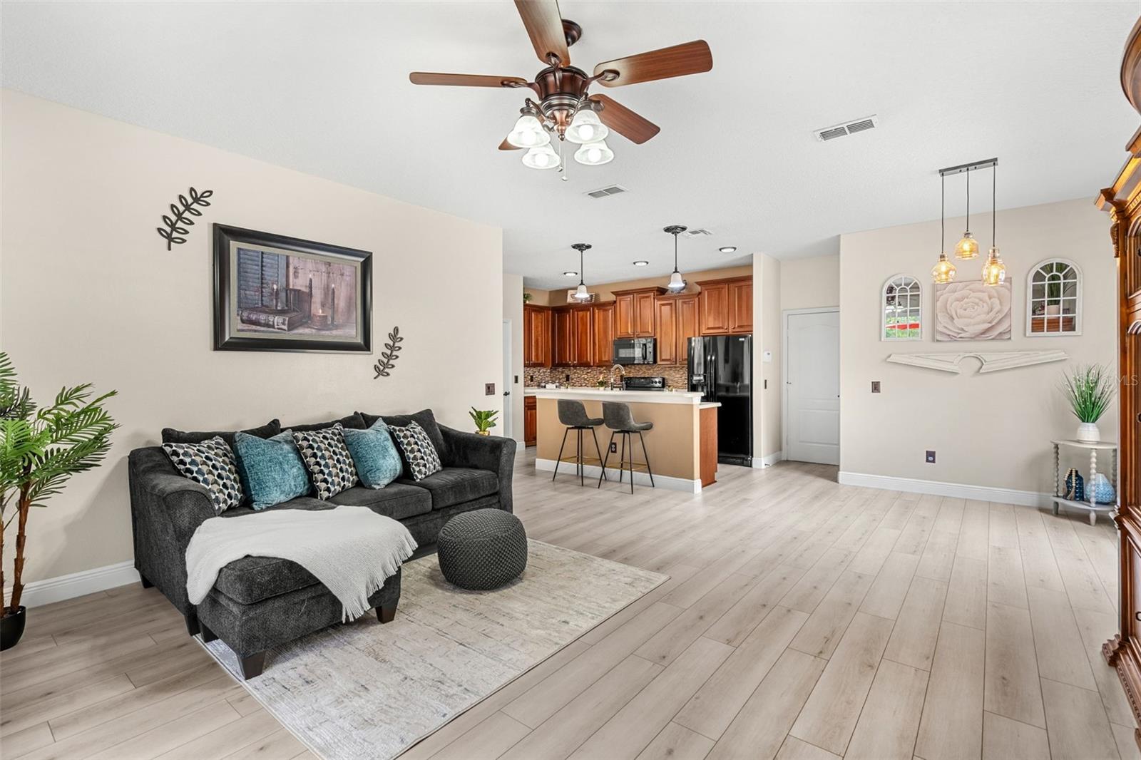 555 Carey Way Property Photo 16