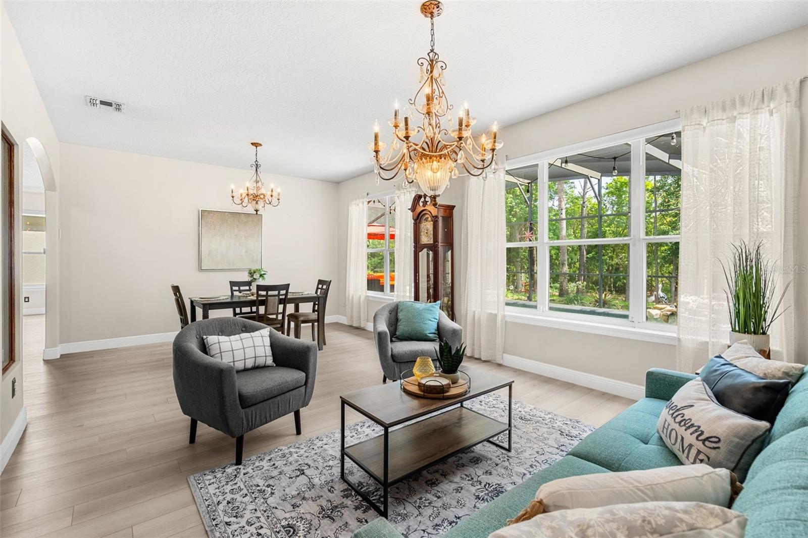 555 Carey Way Property Photo 20