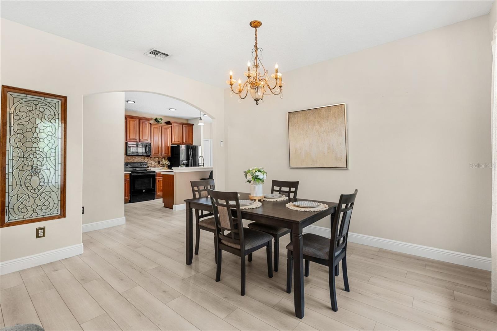 555 Carey Way Property Photo 22