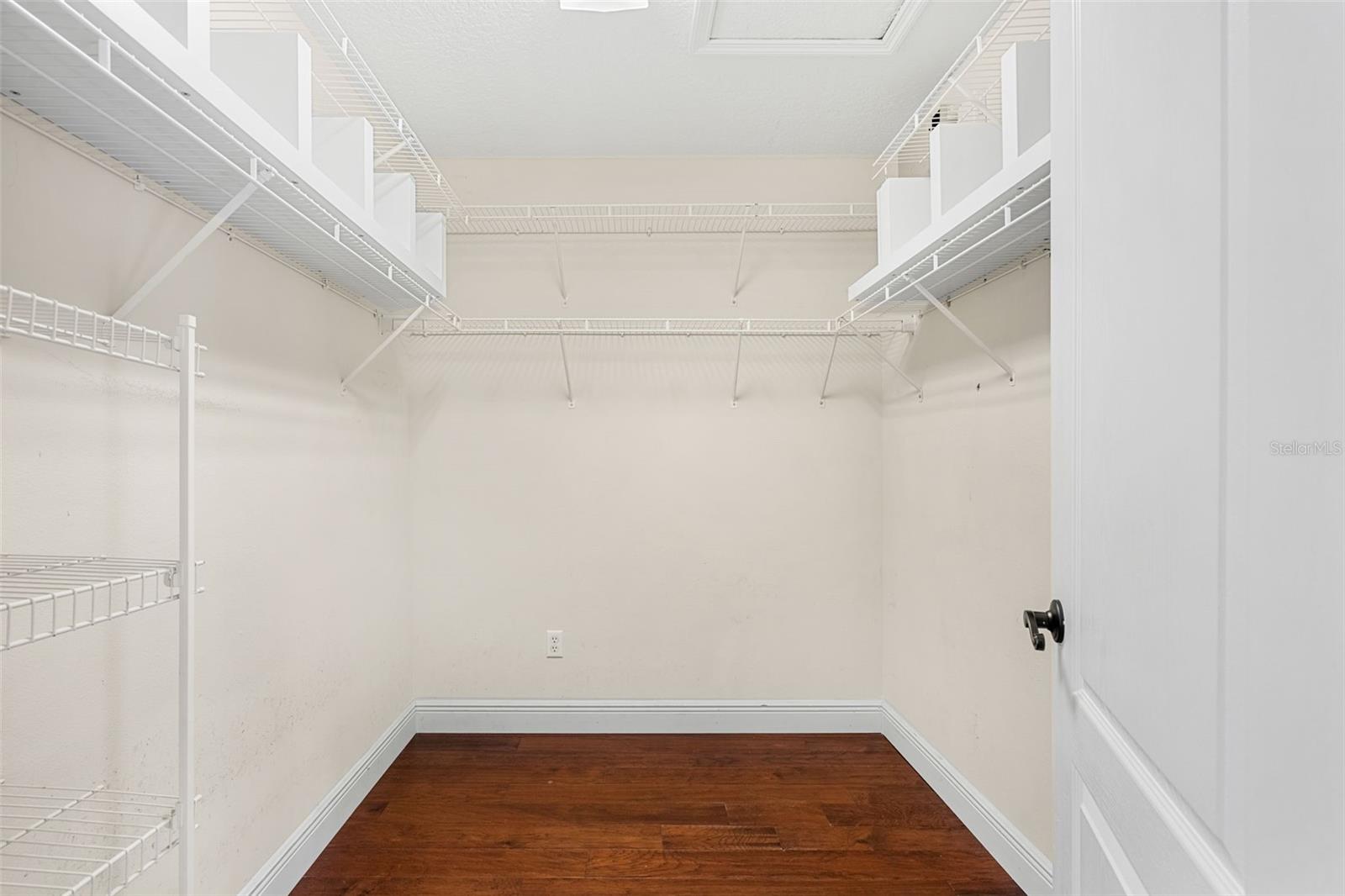 555 Carey Way Property Photo 34