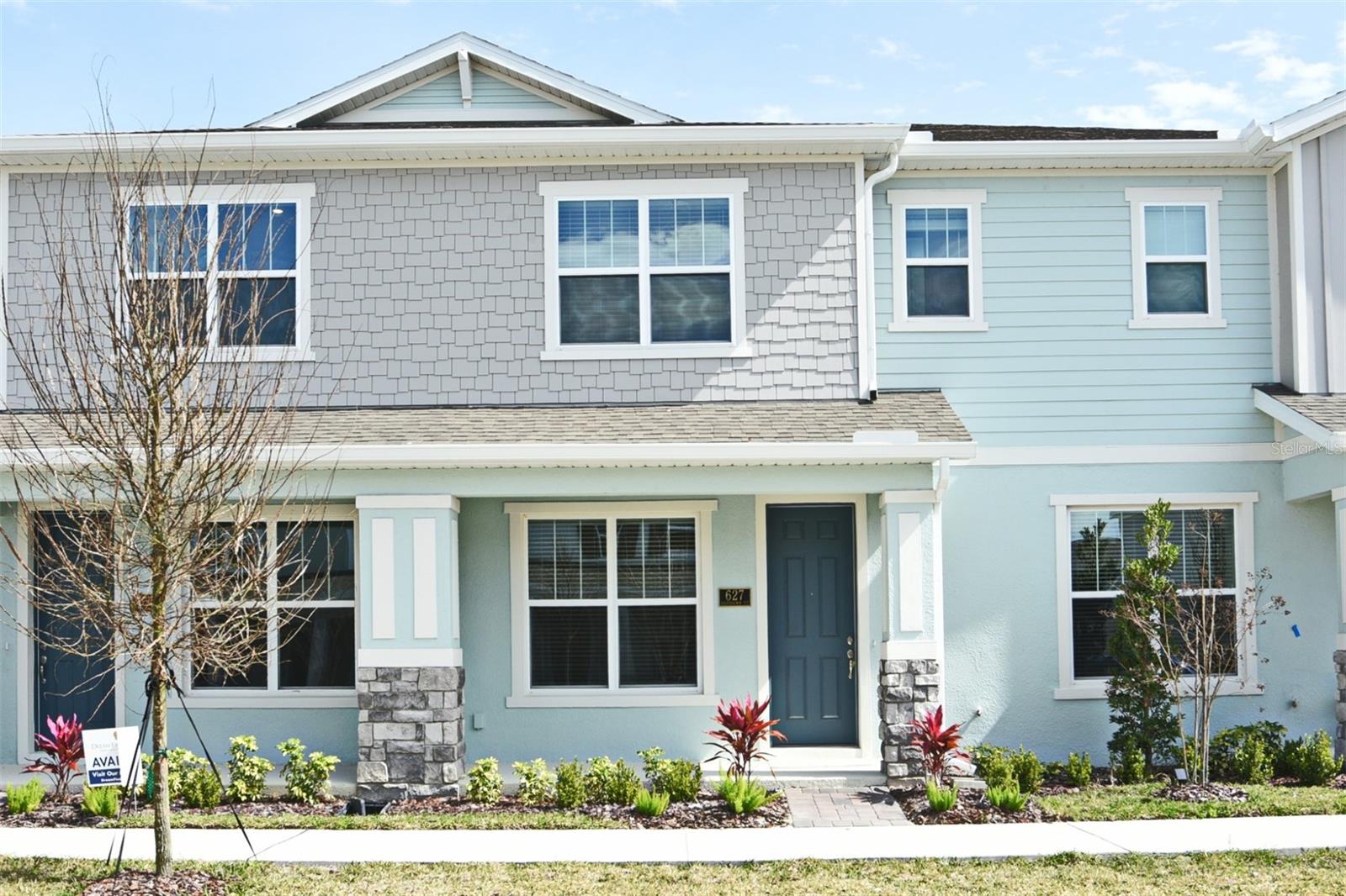 627 Bayhawk St Property Photo