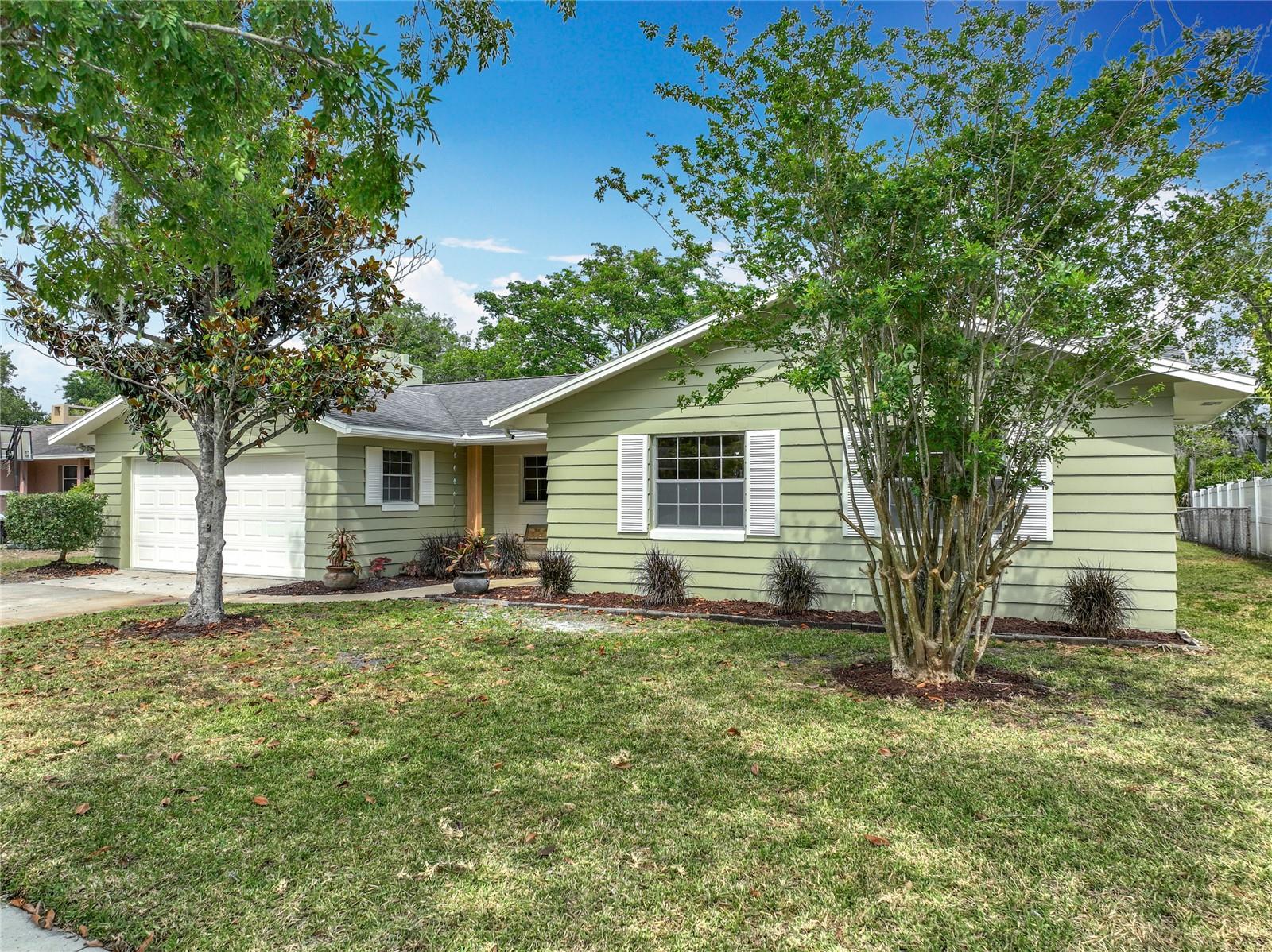 236 N Ranger Blvd Property Photo