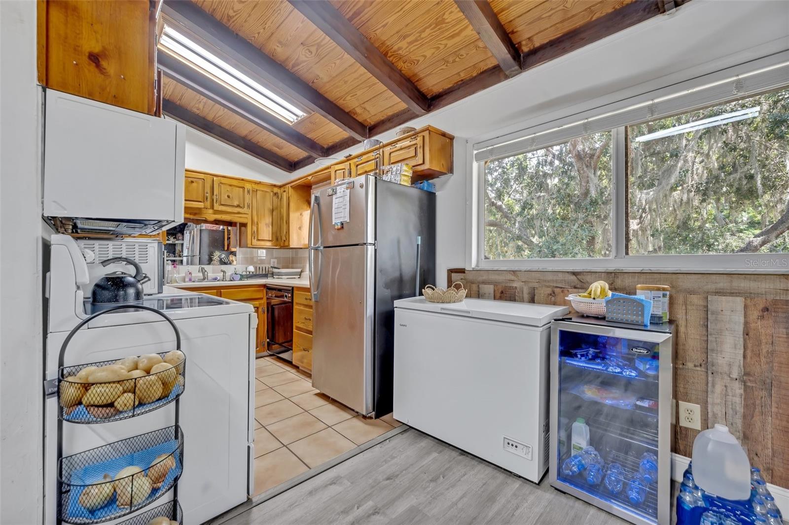 11424 Westwood Blvd Property Photo 15