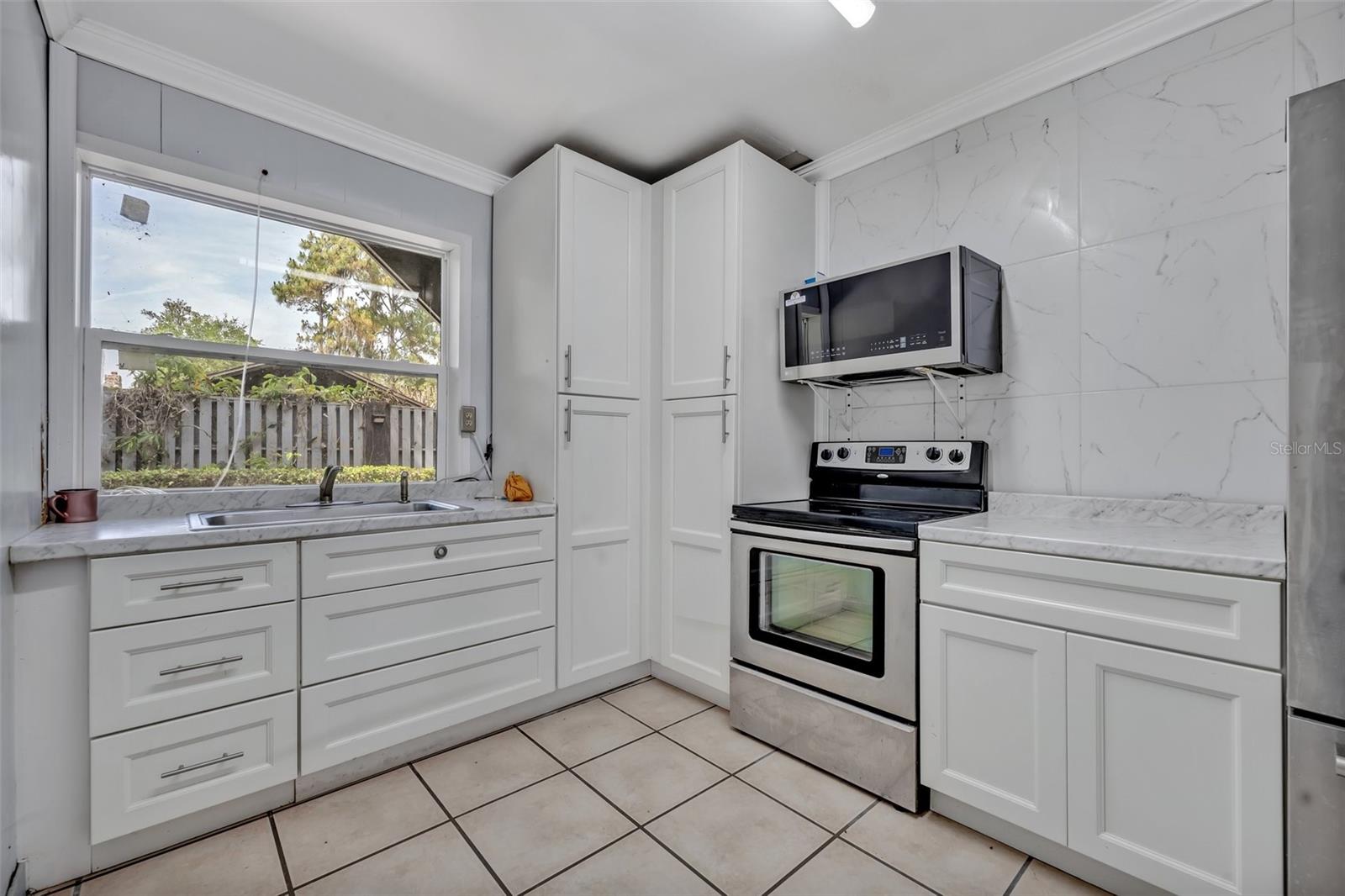 11424 Westwood Blvd Property Photo 29