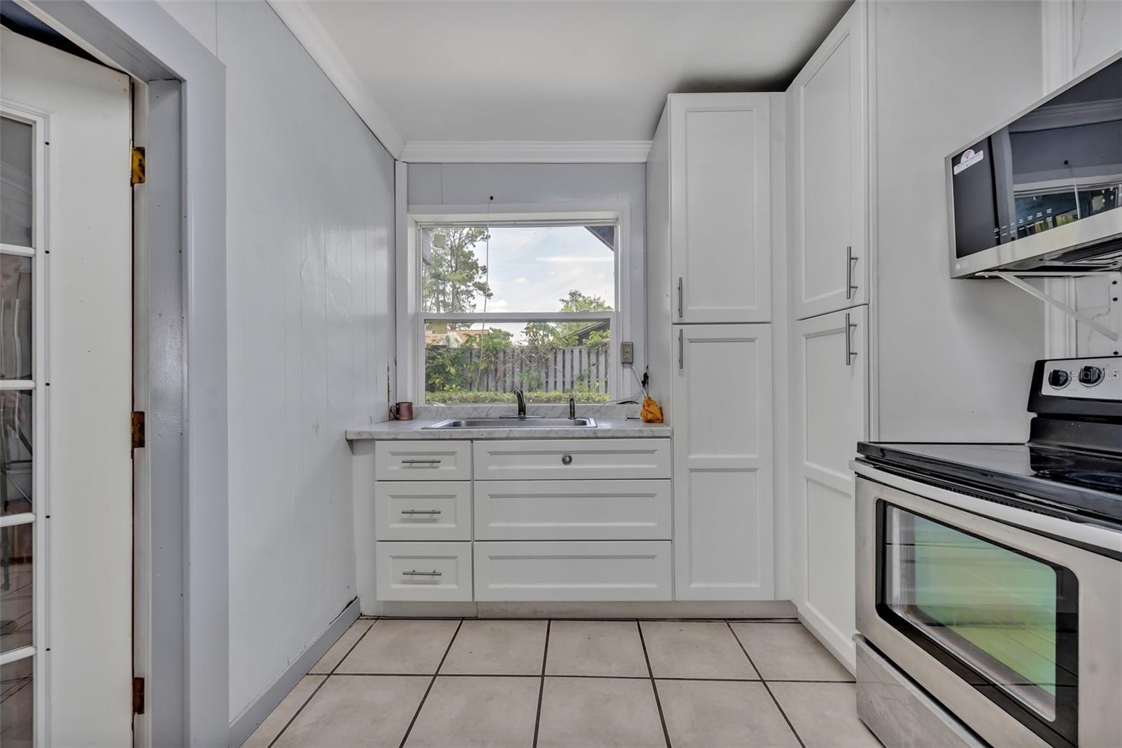 11424 Westwood Blvd Property Photo 32