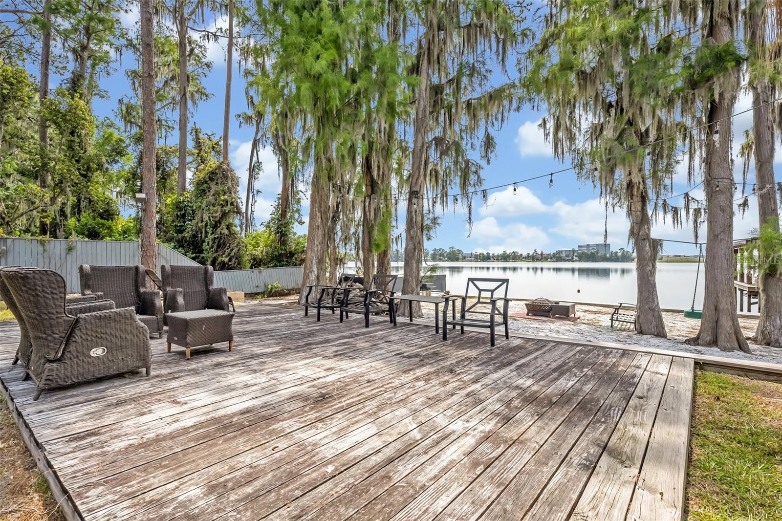 11424 Westwood Blvd Property Photo 42