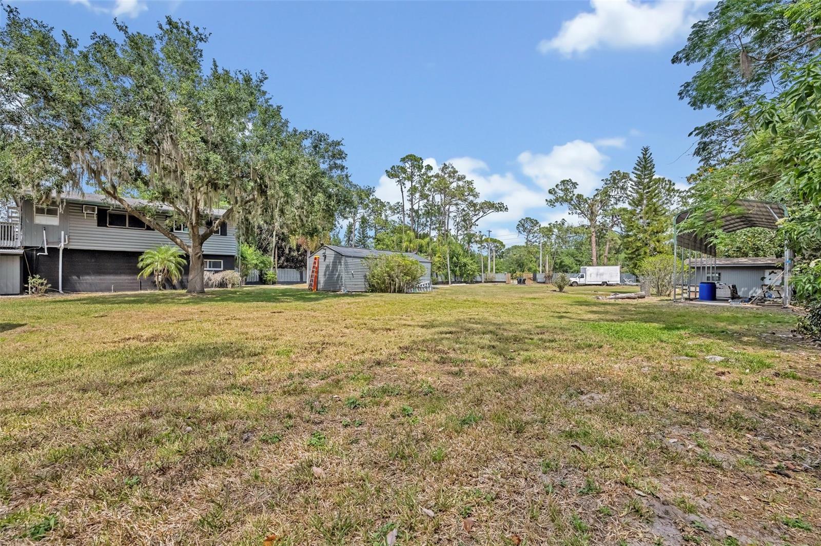 11424 Westwood Blvd Property Photo 54