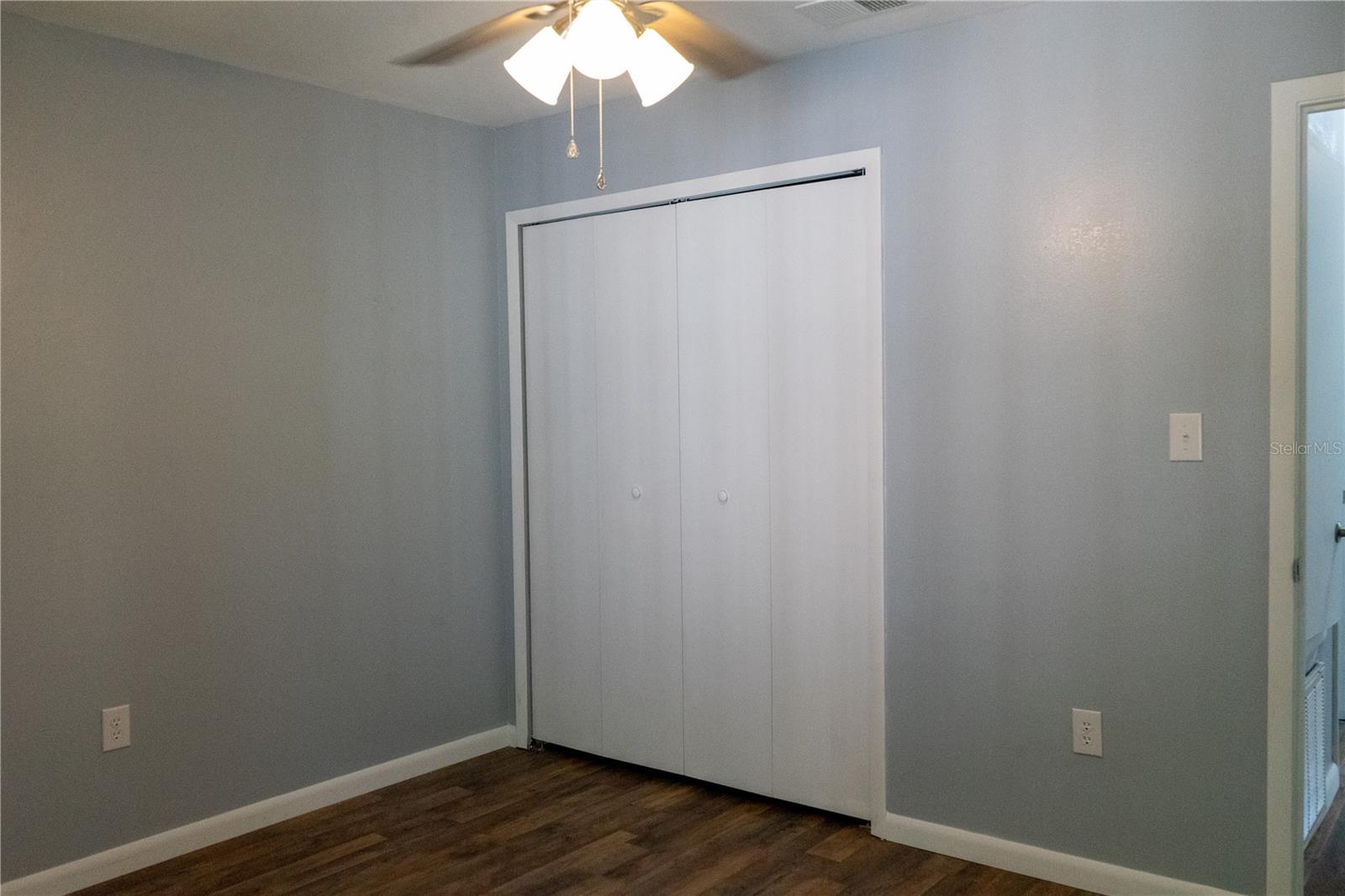 1307 Railroad Ave Property Photo 6
