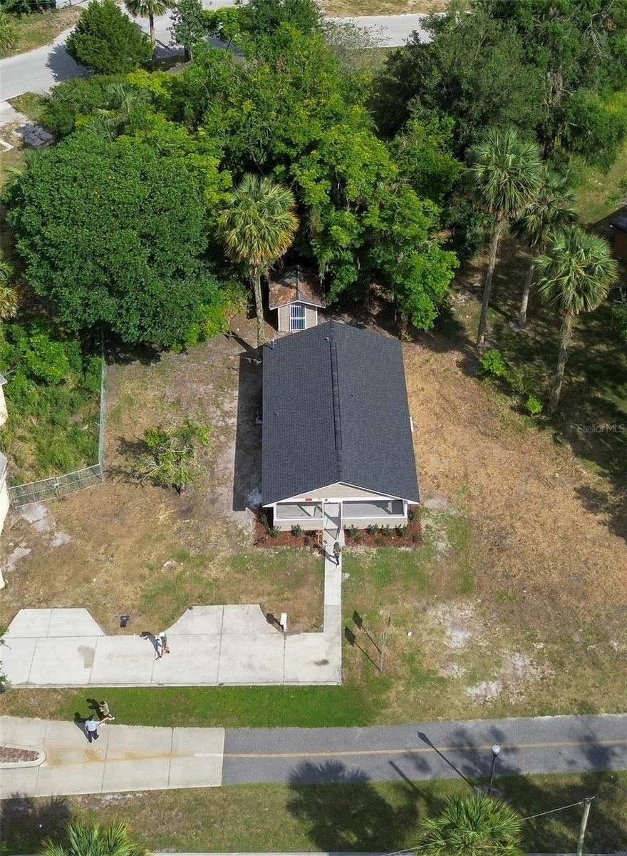 1307 Railroad Ave Property Photo 10