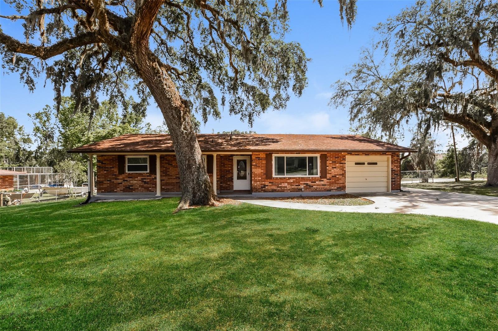 3746 Palm Dr Property Photo