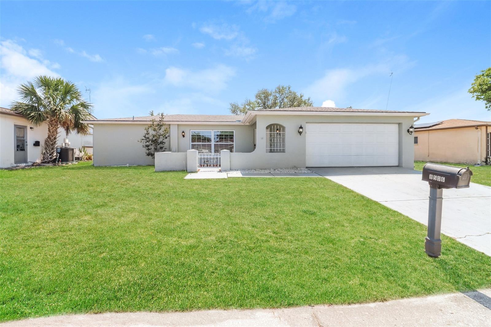 8506 Moulton Dr Property Photo 1