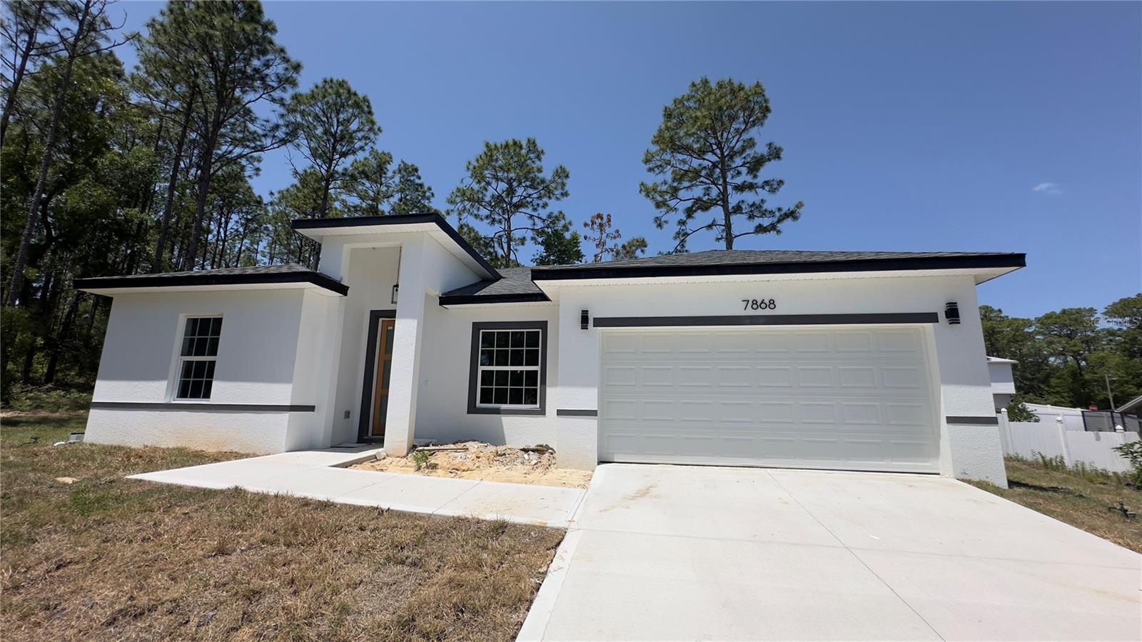 7852 N Hale Rd Property Photo 1