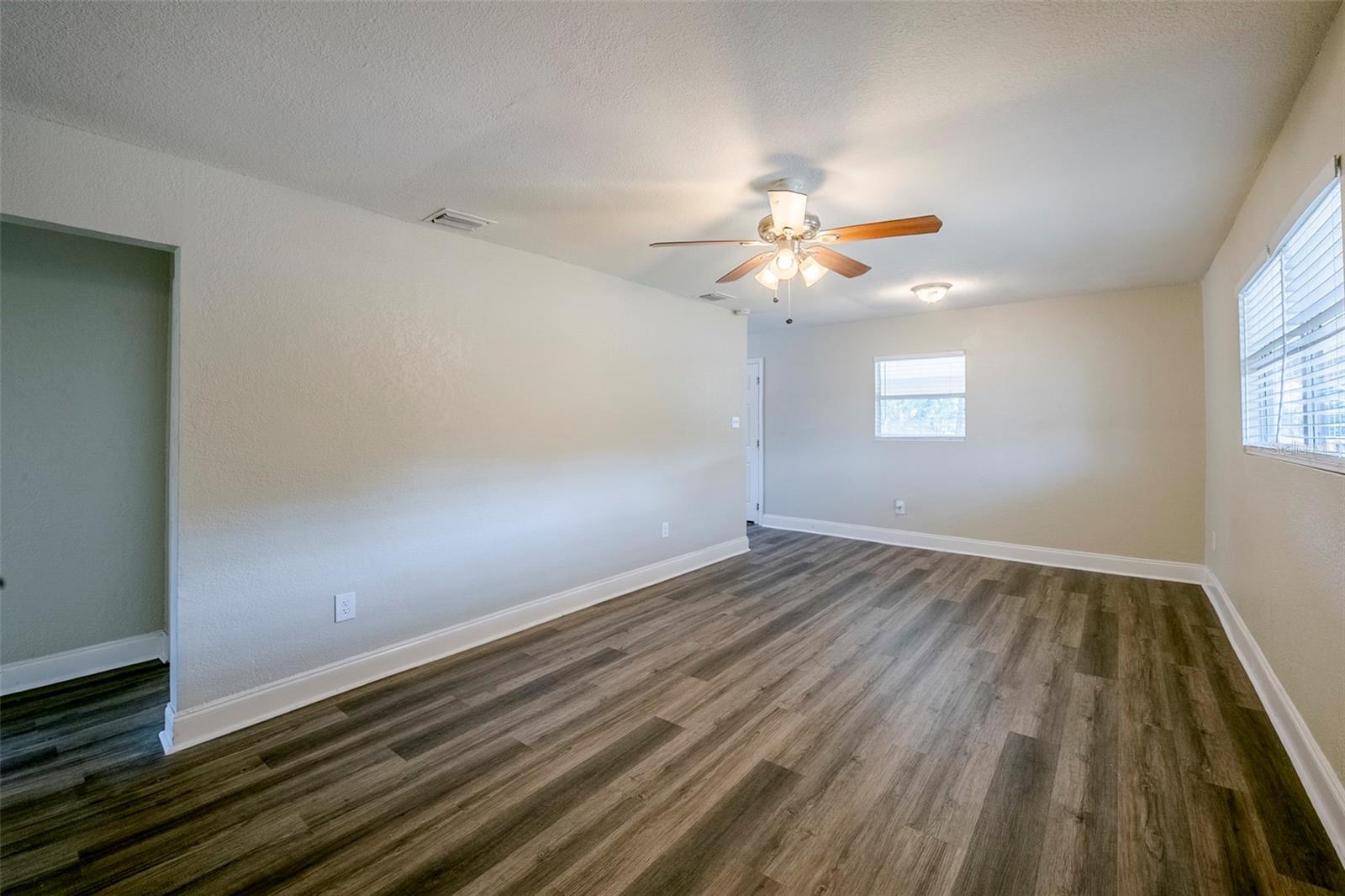 72 Campus View Dr Property Photo 6