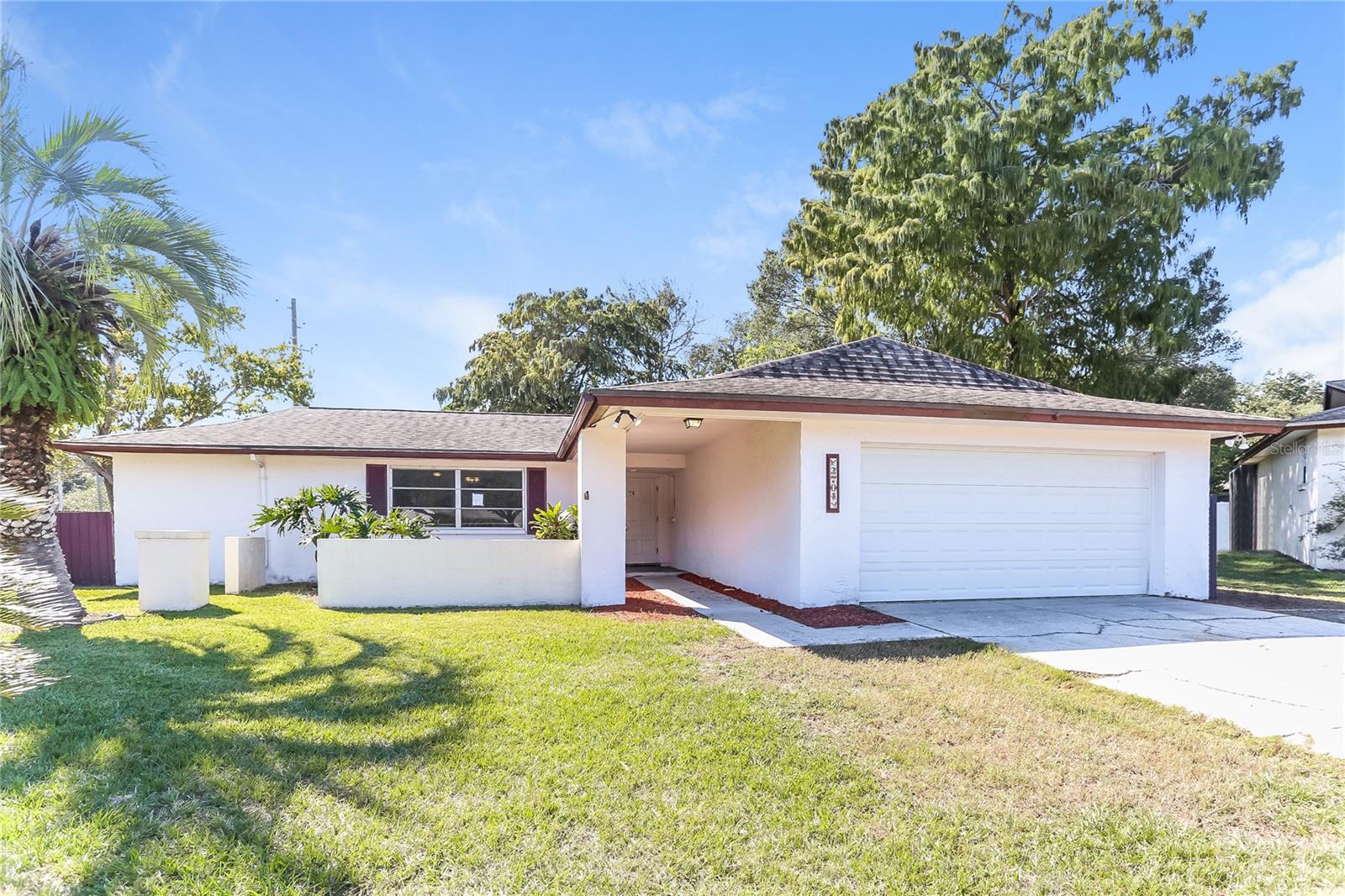 2704 Woodview Ct Property Photo