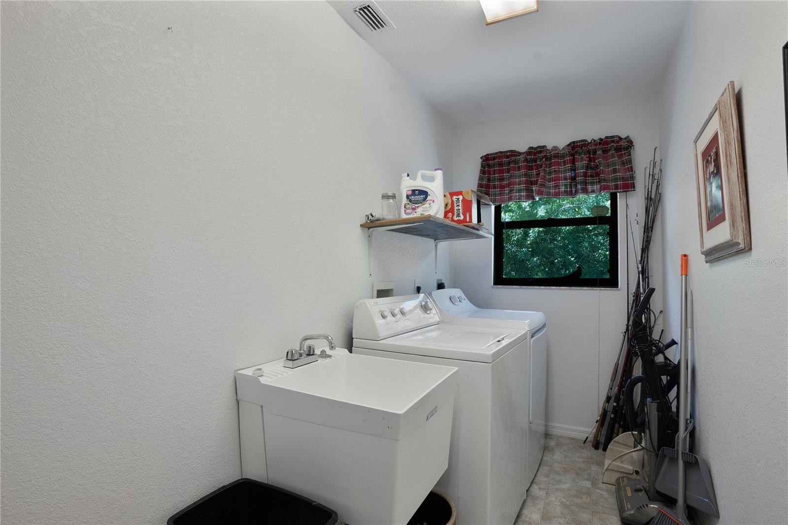 268 Cory St Property Photo 12
