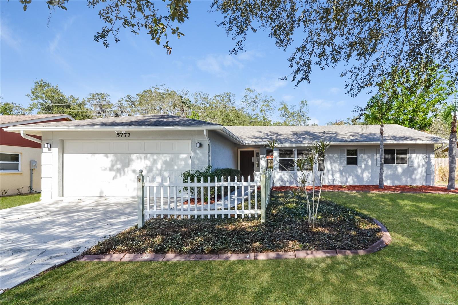 5777 Colonial Oaks Blvd Property Photo