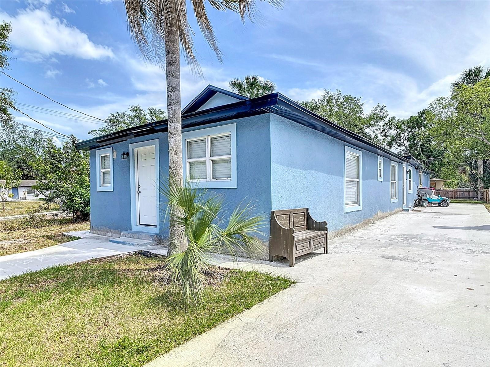 1403 W 13TH PL