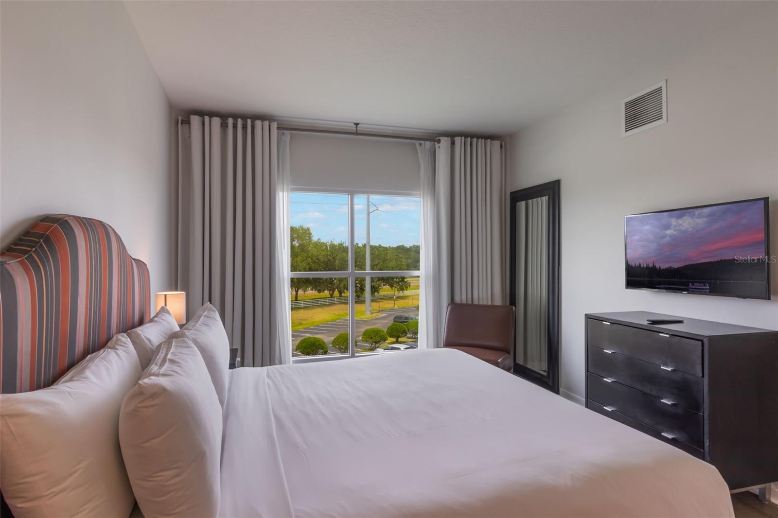 225 Celebration Pl #401 Property Photo 17