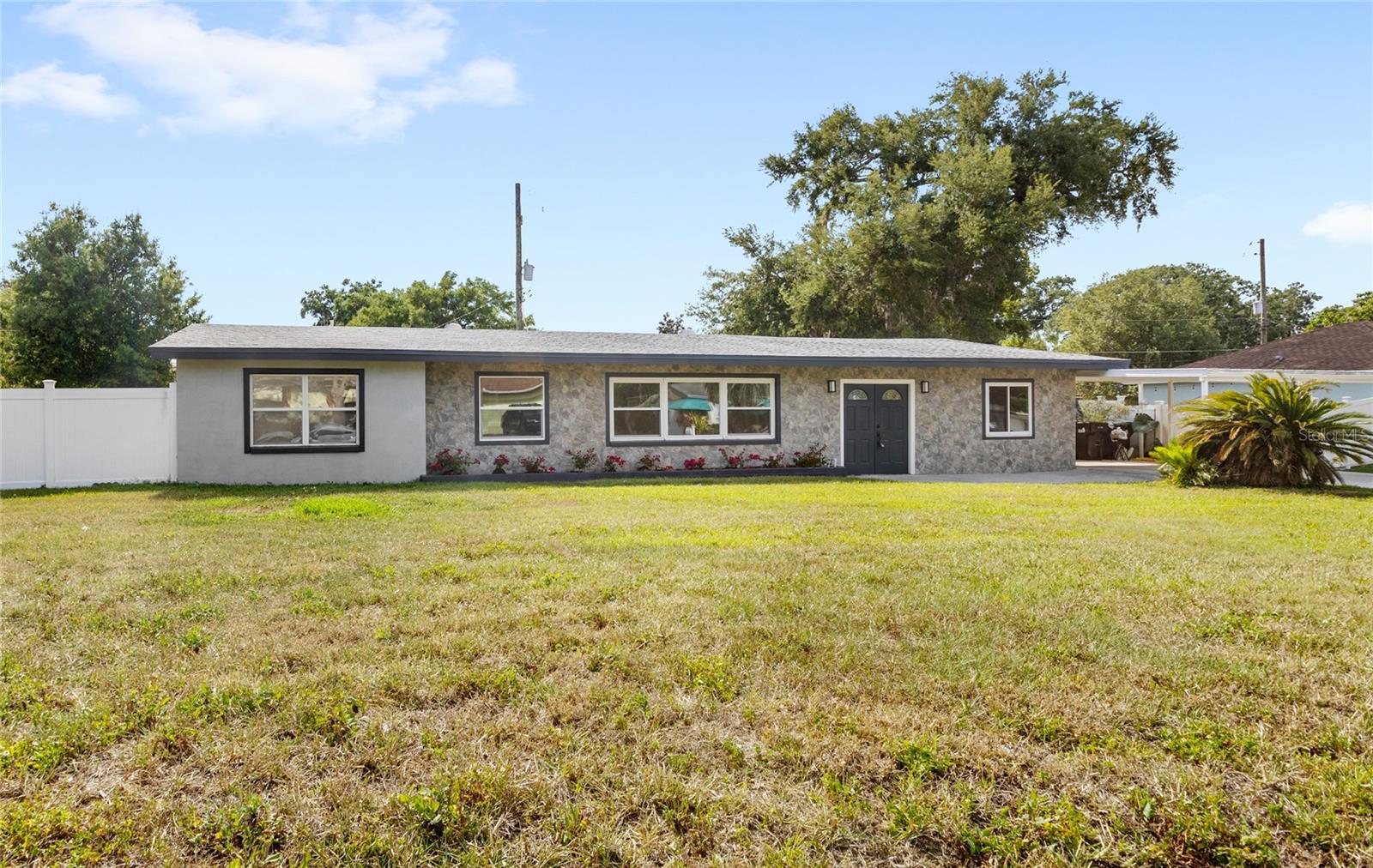 4604 S Shore Rd Property Photo