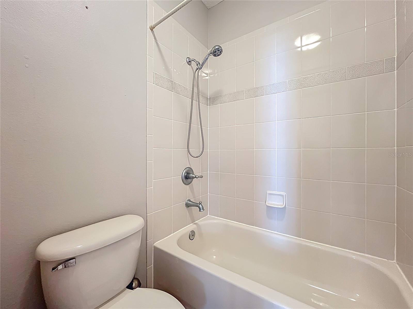12724 Bideford Ave Property Photo 14