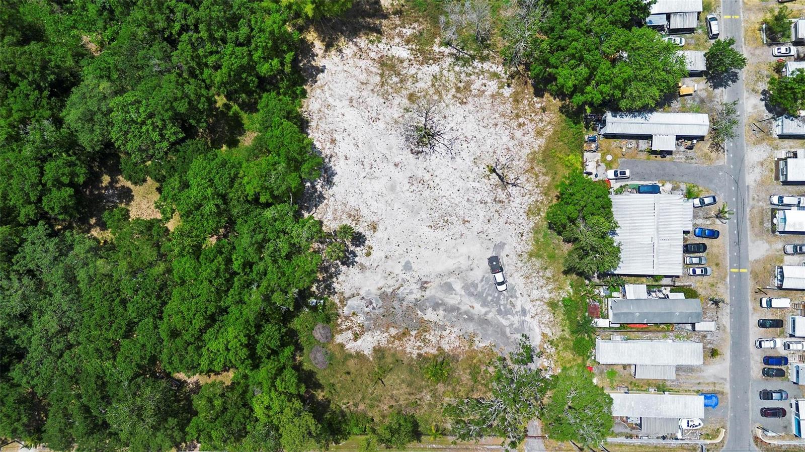 17520 Evans Trl Property Photo 4