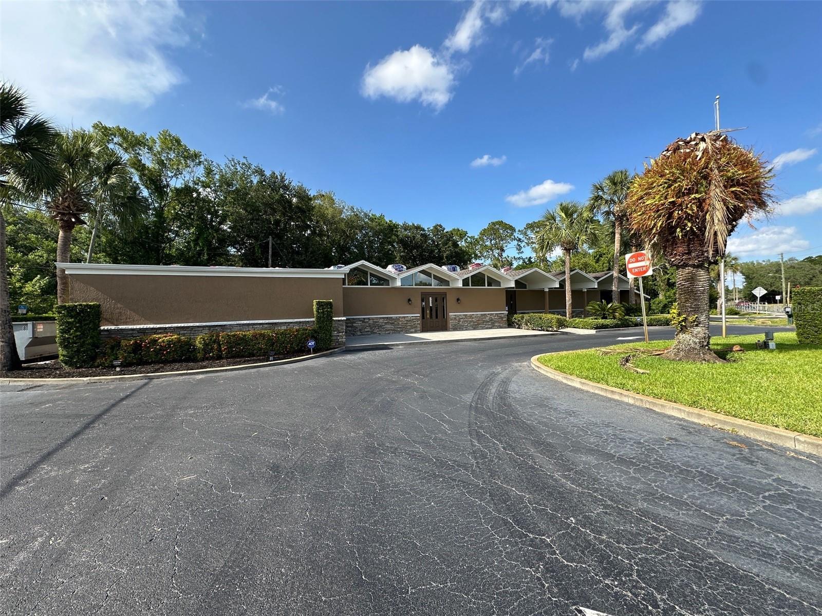 500 E Airport Blvd Property Photo 3