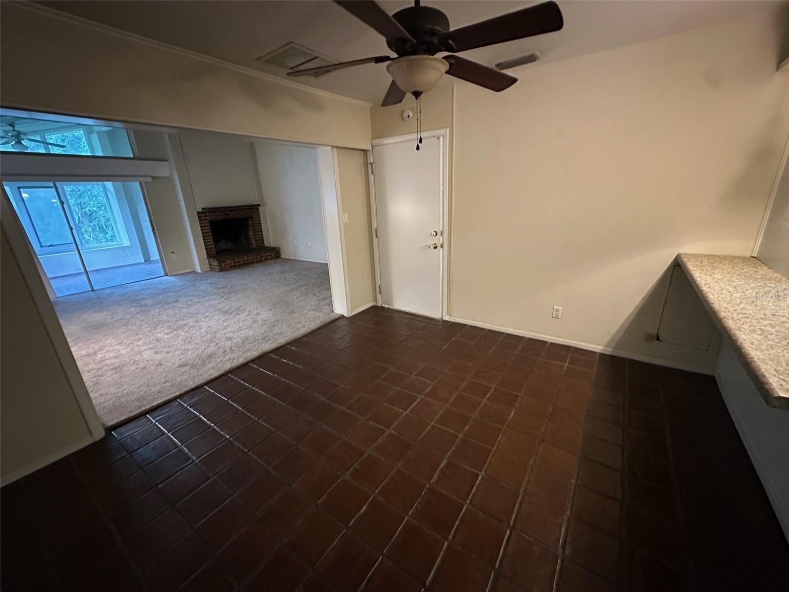 502 E Airport Blvd Property Photo 11