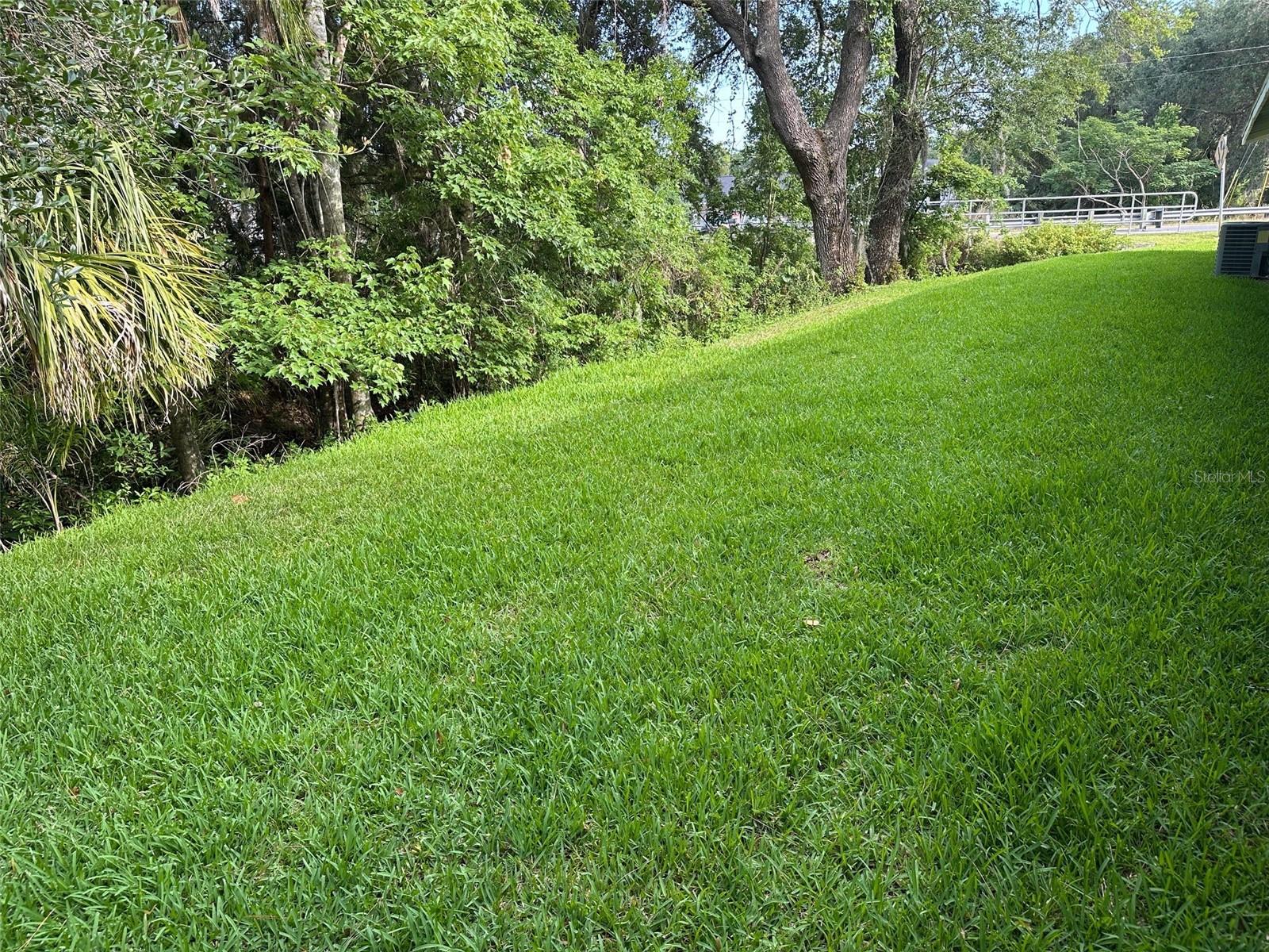 502 E Airport Blvd Property Photo 20
