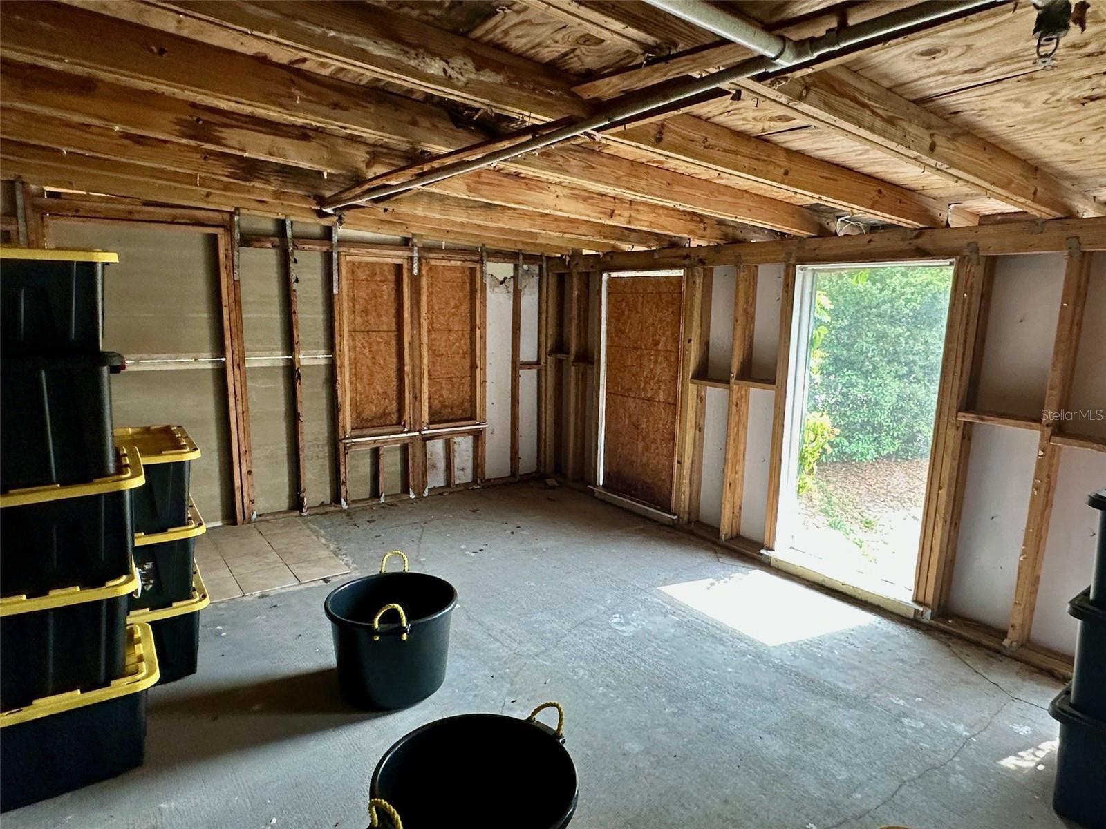 300 Broadview Ave Property Photo 26