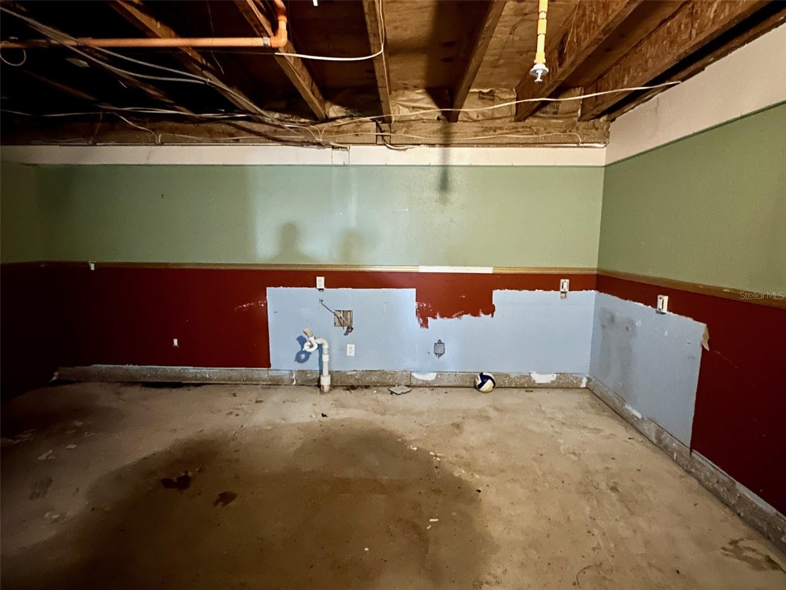 300 Broadview Ave Property Photo 30