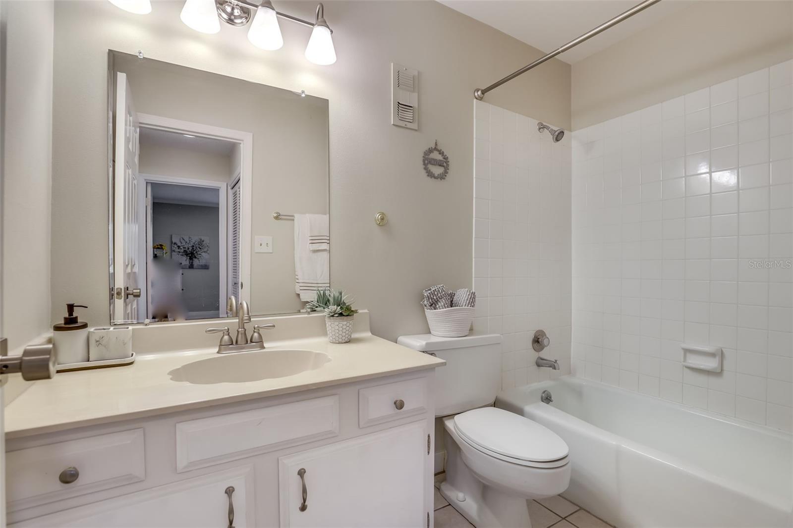 1136 Villa Ln #96 Property Photo 11